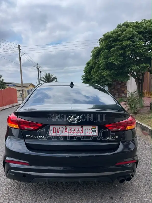 Hyundai Elantra Sport 2018 Black - 1