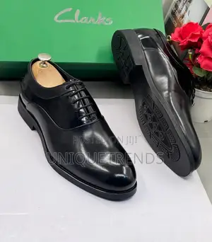 Clarks Leather Oxfords Shoes (Black)