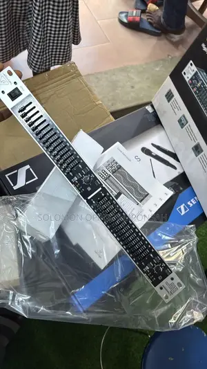 Behringer Ultragraph Pro FBQ3102HD / FBQ1502HD Stereo Graphic Equalizer