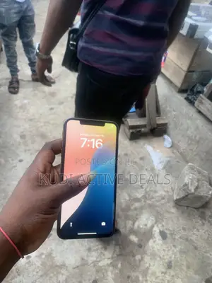 Apple iPhone XS Max 64GB Gold