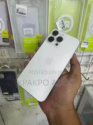 Apple iPhone 15 Pro Max 256GB White (Used)