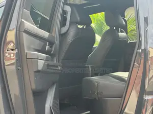 Toyota Tacoma Limited Double Cab 4WD 2025 Gray