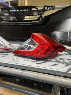 Honda Civic 2016-2020 Taillight