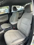 2017 Hyundai Elantra SE Sedan - 5