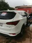 Hyundai Santa Fe 2017 White - 3