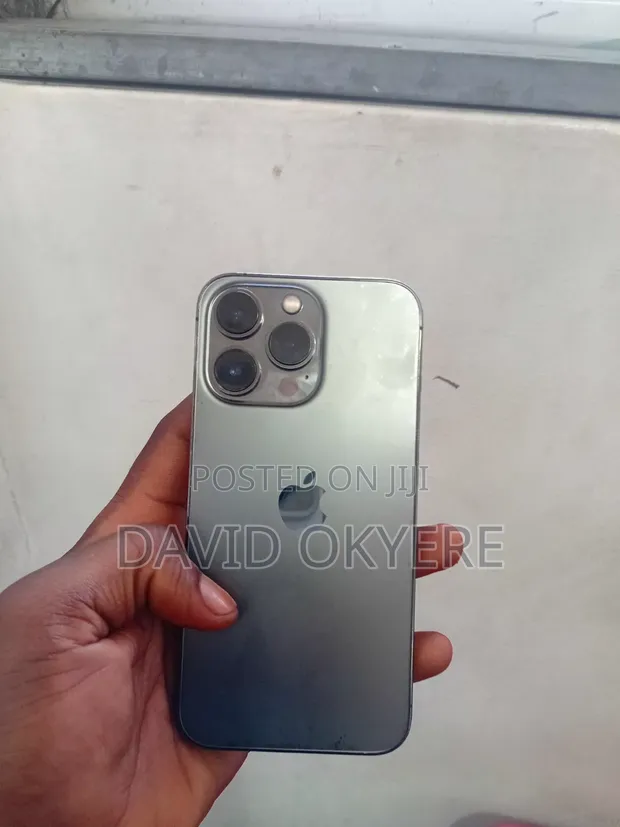 Apple iPhone 13 Pro 256GB - 1