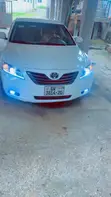 Toyota Camry 2010 White - 1