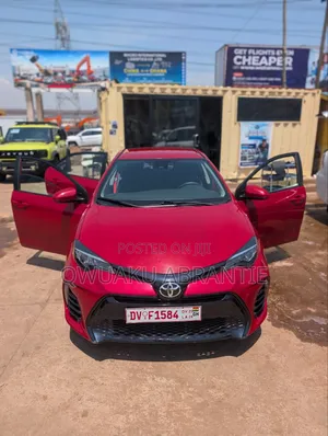 2017 Toyota Corolla LE Sedan