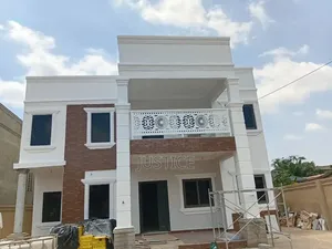 4 Bedroom House for Sale in Ashongman Estate