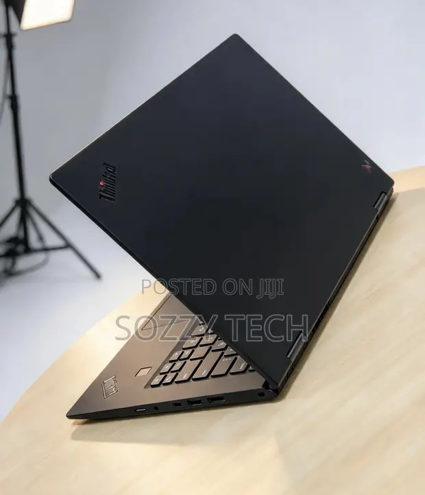 Lenovo ThinkPad X1 Yoga Laptop - Core i7, 16GB RAM, 512GB SSD - 1