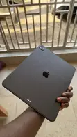 Apple iPad Pro 13" (2025) 256GB Black - 1