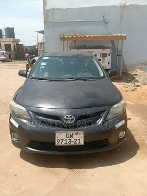 Toyota Corolla S 5-Speed 2013 Black