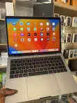 Apple MacBook Pro 2017 8GB RAM, 128GB SSD - 1