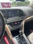 2017 Hyundai Elantra Limited Sedan FWD (2.0L) - 2
