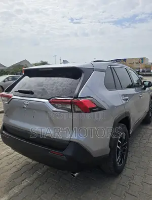 2020 Toyota RAV4 XLE AWD