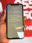 Apple iPhone XR 64GB White - 4