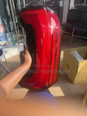 Toyota Tundra 2022-2025 Tail Light