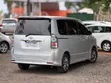 Toyota Voxy V 2WD 8-Seater 2012 Silver - 3