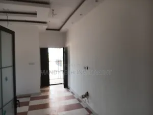 2-Bedroom Apartment for Rent in Lakeside Estate