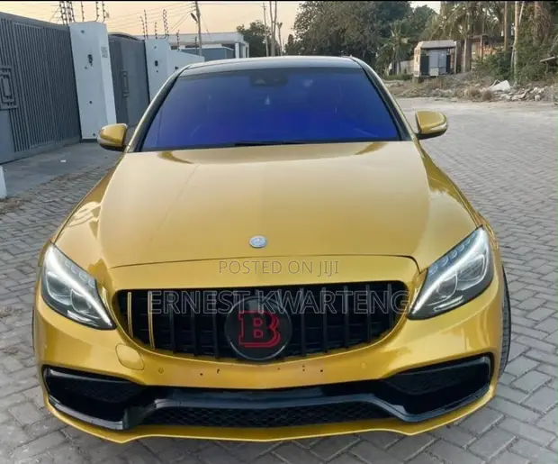 Mercedes-Benz C300 2016 - 1