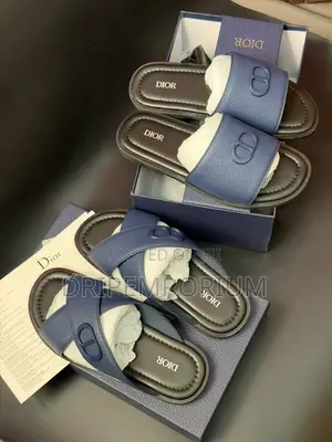 Dior Thong Slide - Black Leather Diamond Pattern