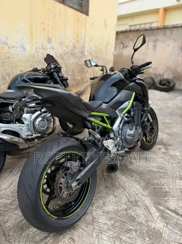 Kawasaki Z900 2020 Black - 1