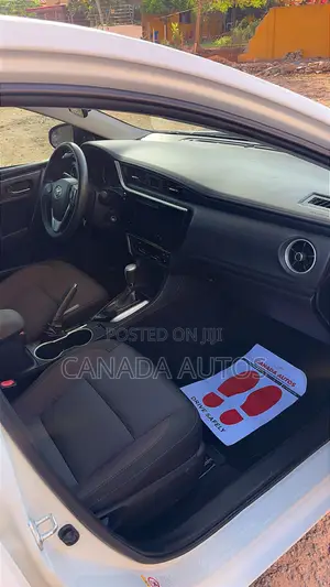 2018 Toyota Corolla LE (1.8L) White