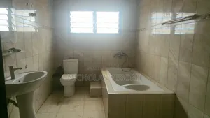 3 Bedroom Apartment for Rent in Din-Pa Real Estate, Kumasi