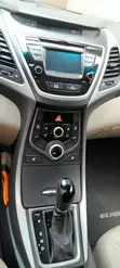 Hyundai Elantra 2014 Red - 3