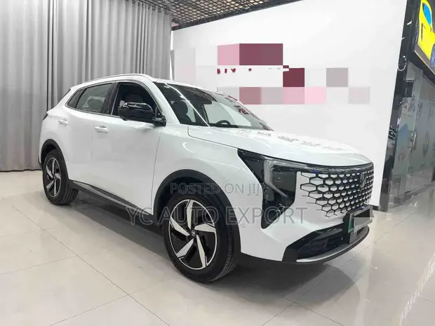 New Changan CS55 Plus 1.5 Petrol FWD 2025 White - 1