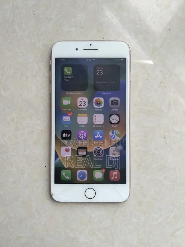 Apple iPhone 8 Plus 64GB Gold - 1