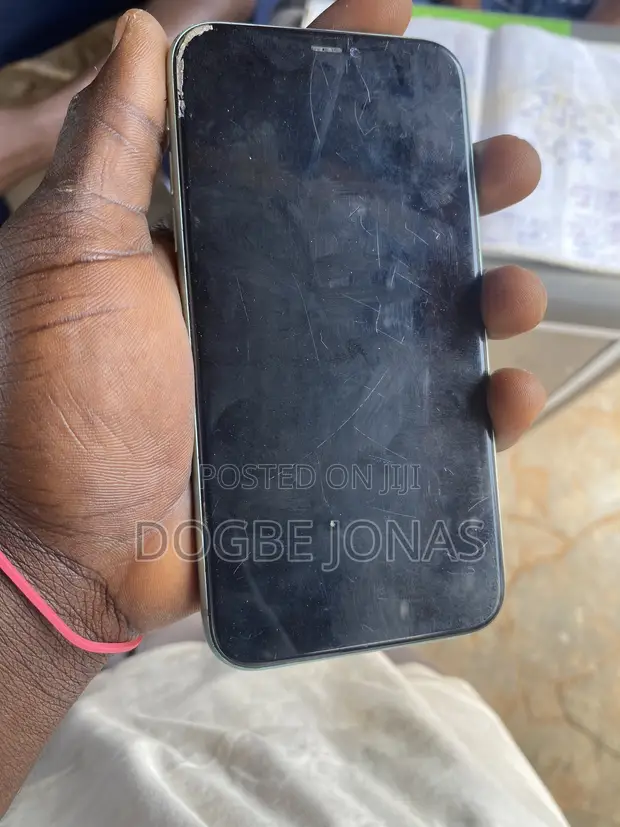 Apple iPhone 11 128GB Blue - 1