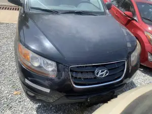 Hyundai Santa Fe 2011 Black