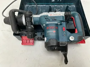 Bosch Professional SDS Max Concrete Breaker