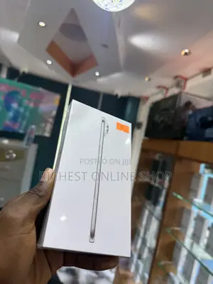 New Apple iPhone Air 256GB