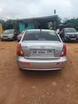 Hyundai Accent GS Automatic 2010 Silver - 2