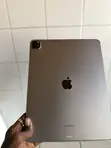 Apple iPad Pro (2022) 1TB Gray - 3
