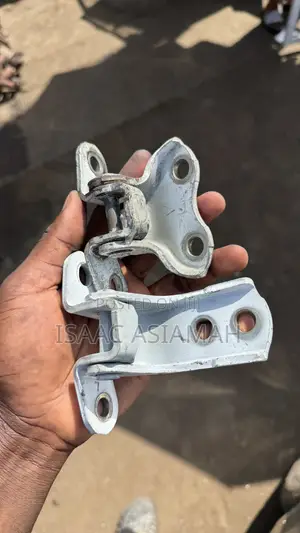 Toyota Camry Door Hinges & Parts (2008-2025)