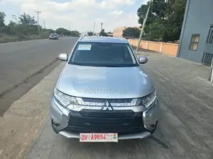 2019 Mitsubishi Outlander SE AWC