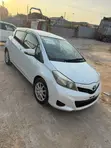 Toyota Vitz 2013 White - 4