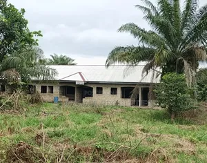 6-Bedroom Apartment for Sale in Ejisu Kubease