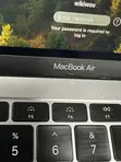 Apple MacBook Air 2019 (16GB RAM / 512GB SSD) - 4