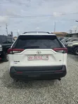Toyota RAV4 XLE Premium AWD 2020 White - 3