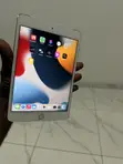 Apple iPad mini 4 32GB Gold - 1