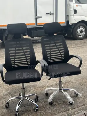 VIG Furniture Office Swivel Chair with Headrest