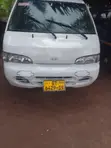 Hyundai H-100 2000 White - 1