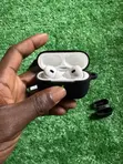 Apple AirPods Pro 2 - 1