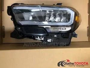 Toyota Tacoma TRD Headlight Pair (2015-2022)