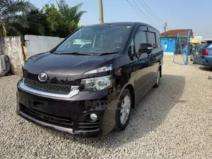 Toyota Voxy X L Edition 2WD 7-Seater 2013 Black