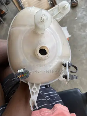 Mercedes-Benz C-Class Coolant Reservoir Tank